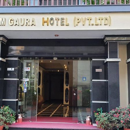 Om Gaura Hotel Pokhara Luaran gambar