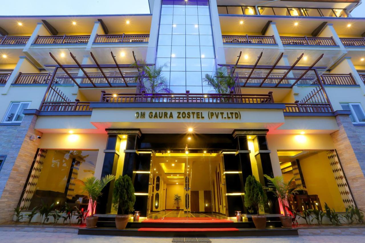 Om Gaura Hotel Pokhara Luaran gambar